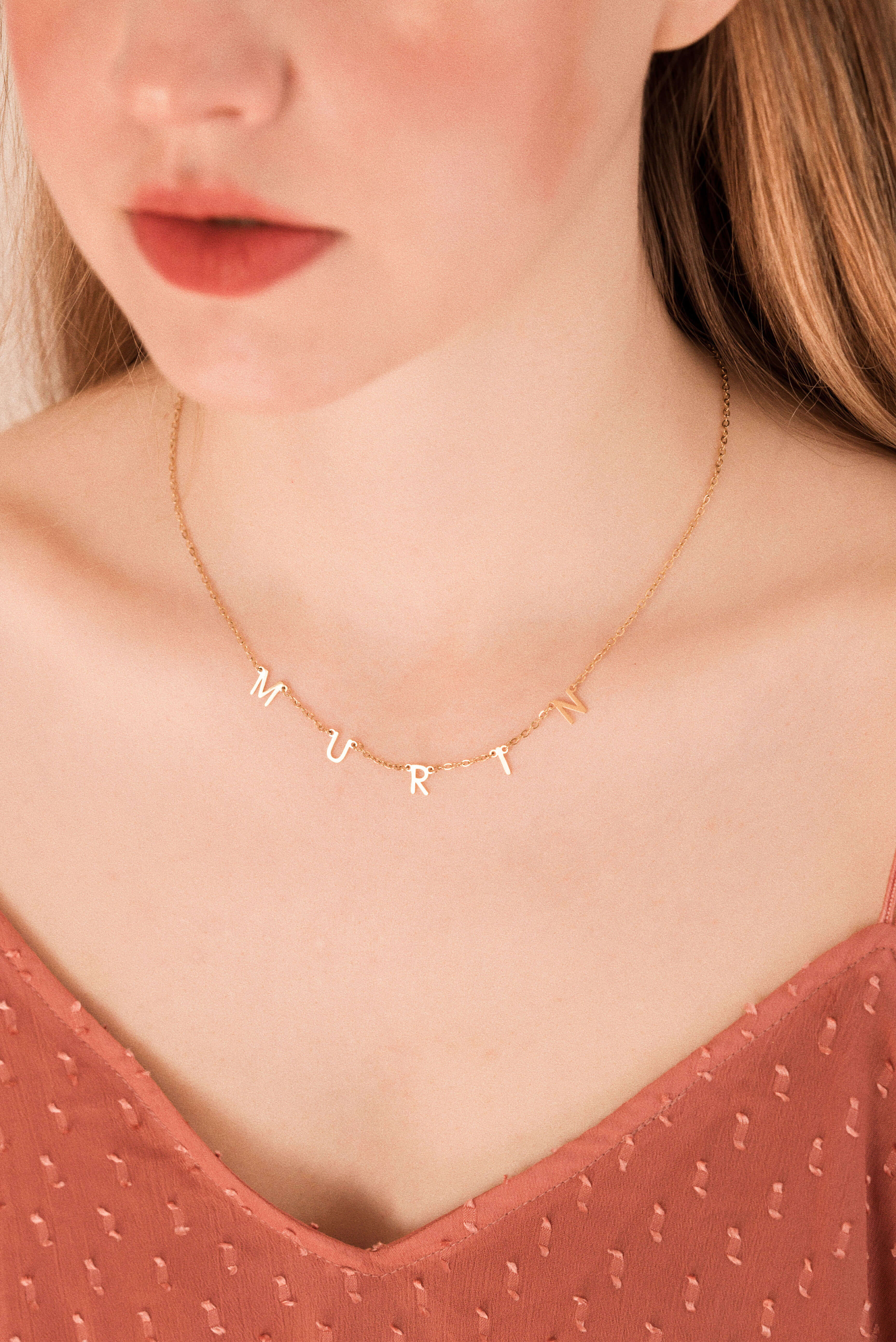 INITIAL NAME (NECKLACE)