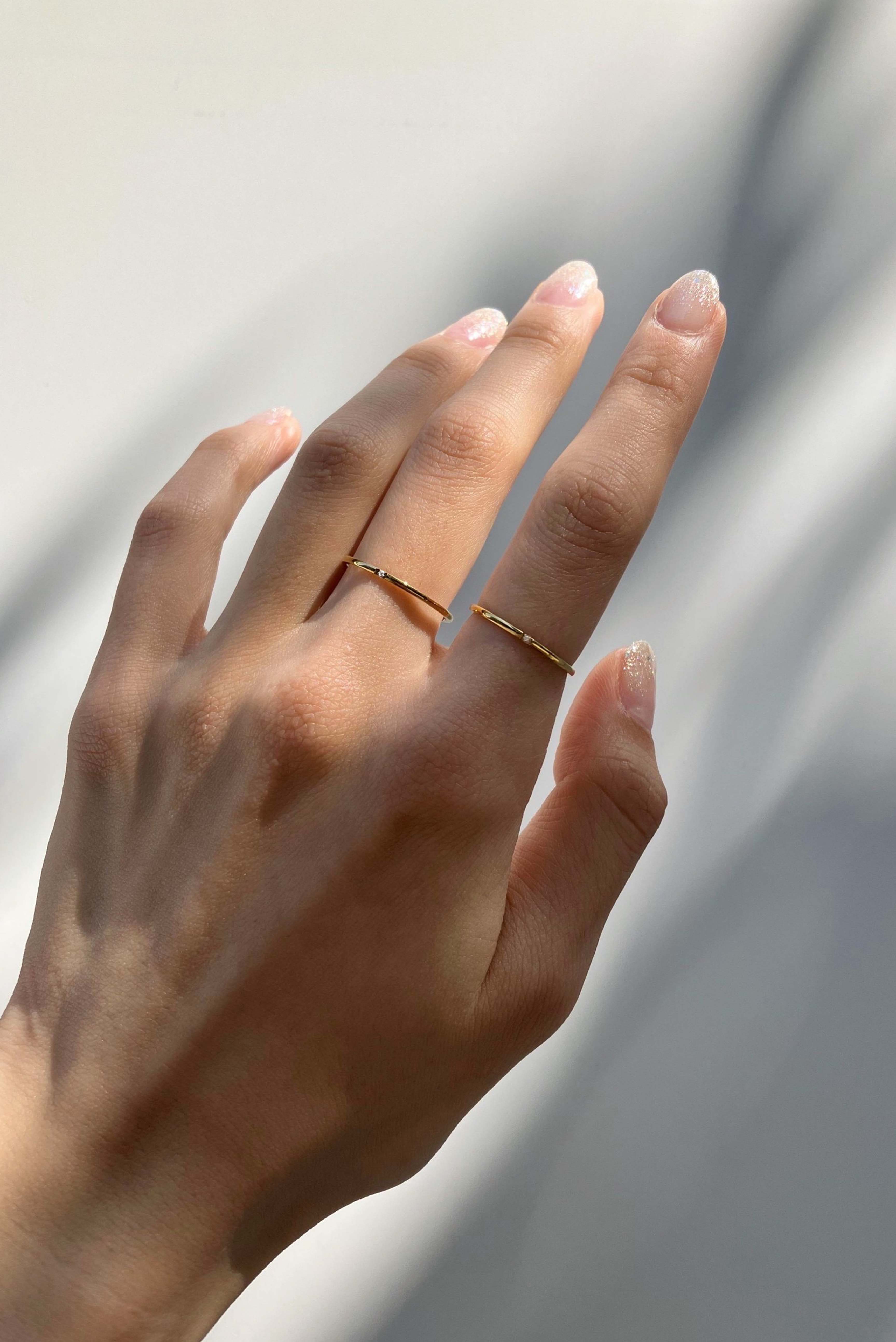 One diamond (RING)