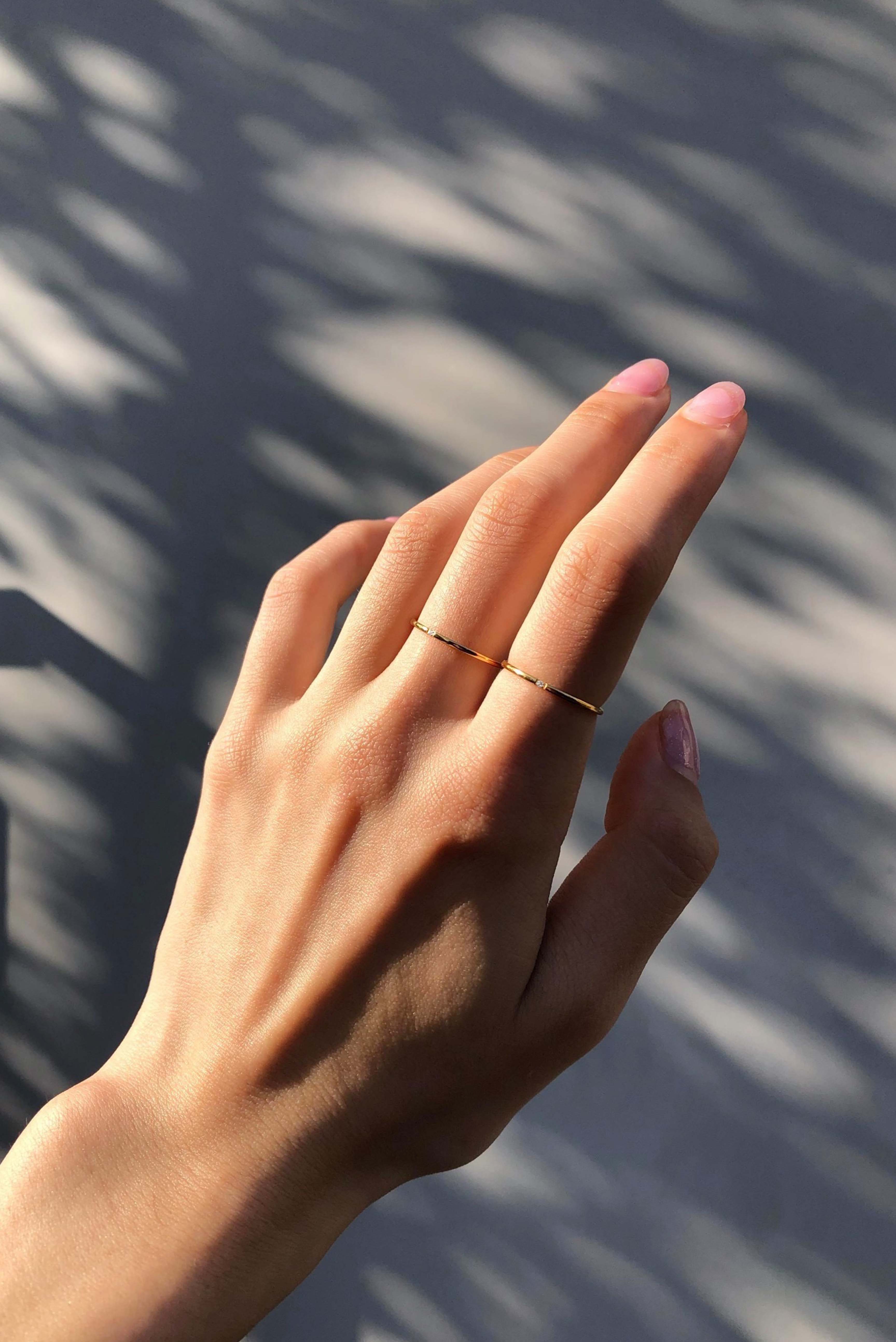 One diamond (RING)