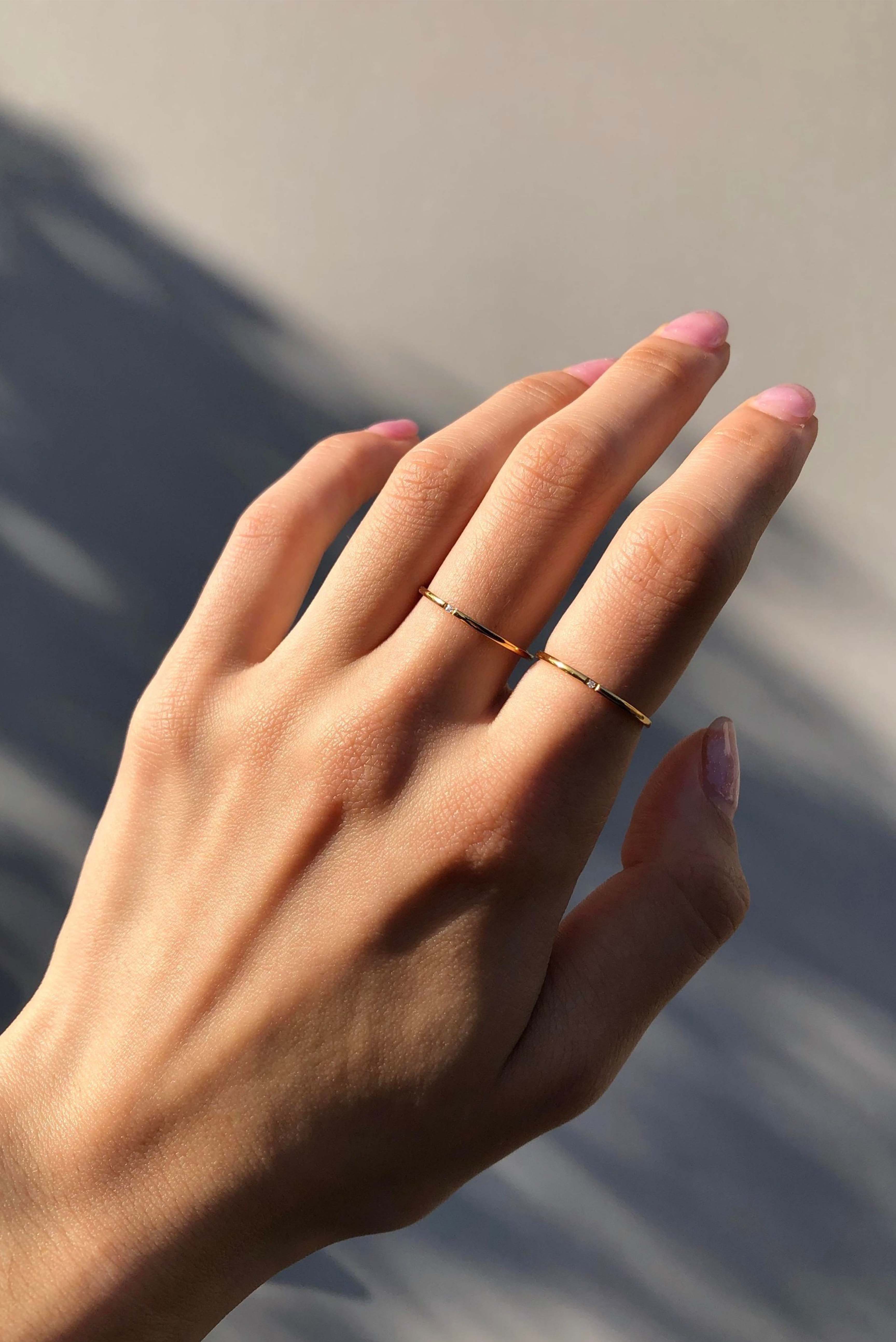 One diamond (RING)