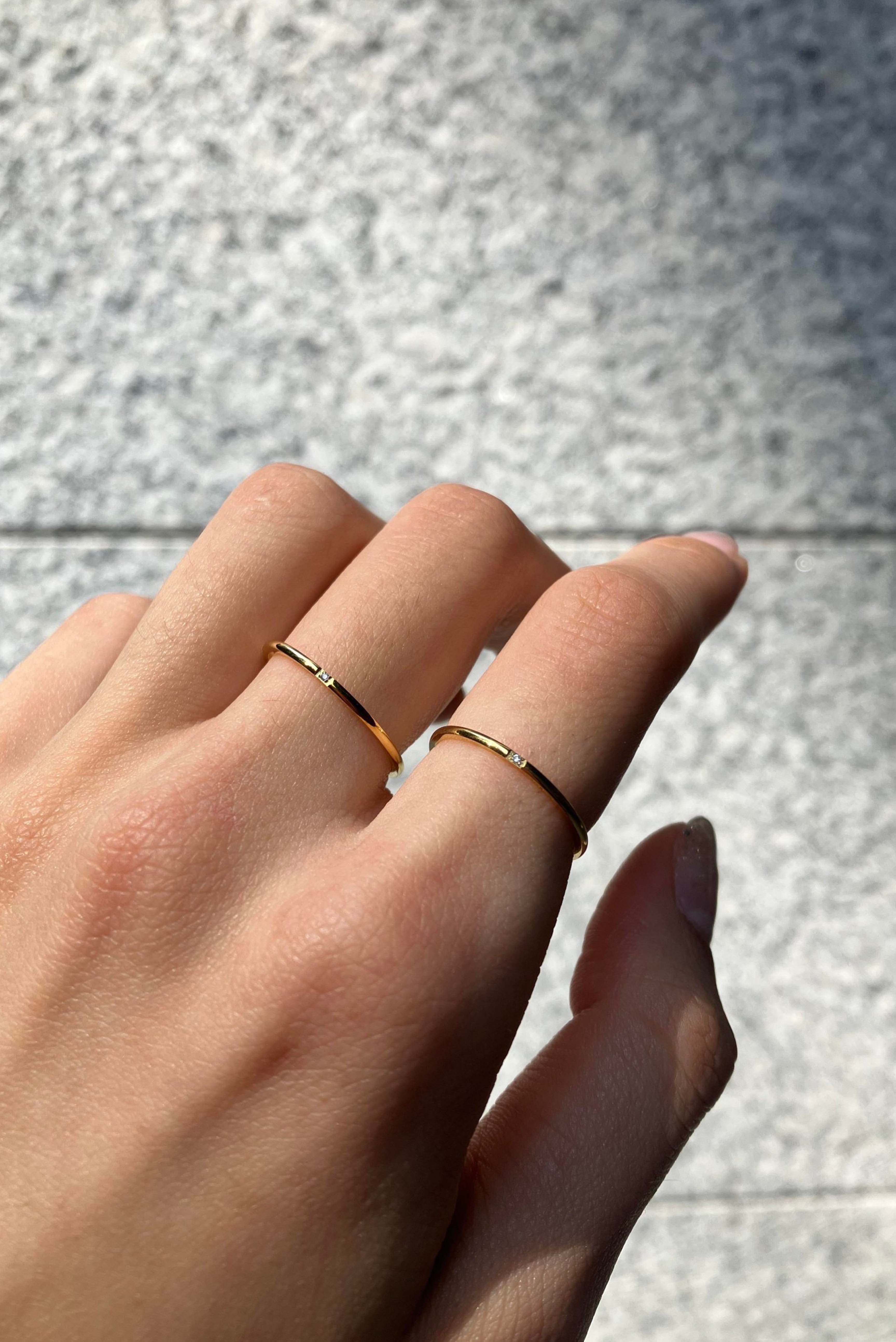 One diamond (RING)