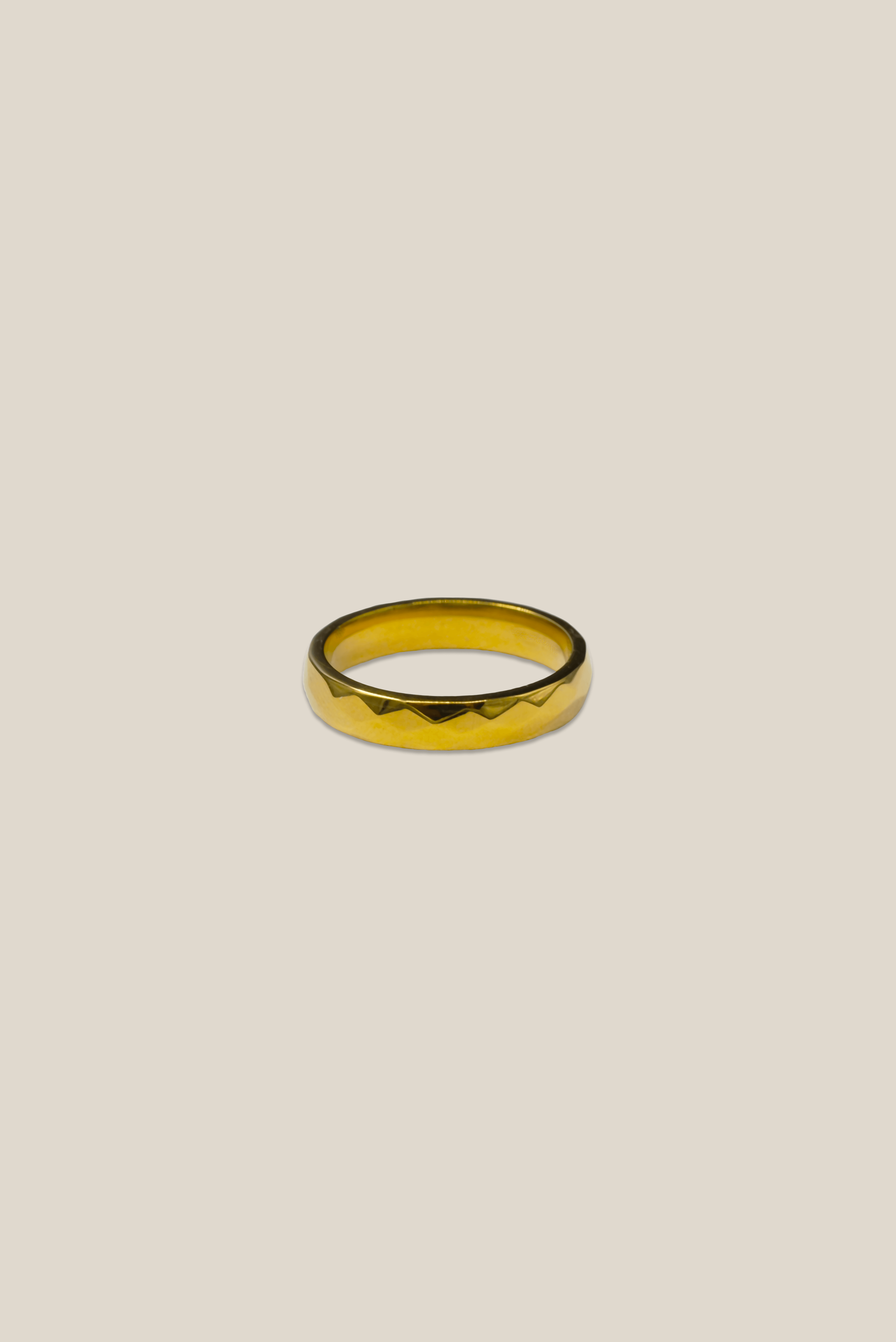 Diamond cut (RING)