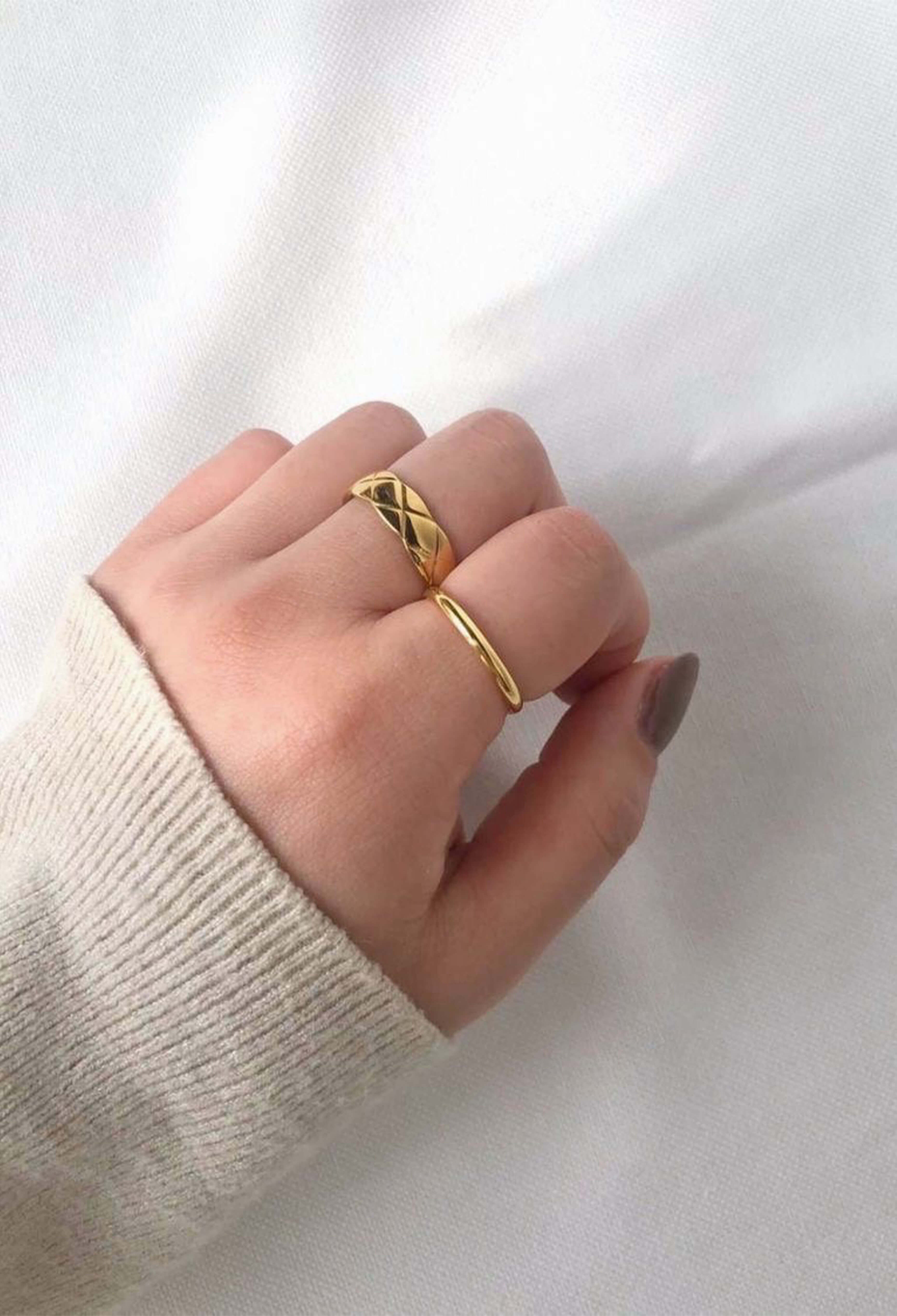 X cut (RING)