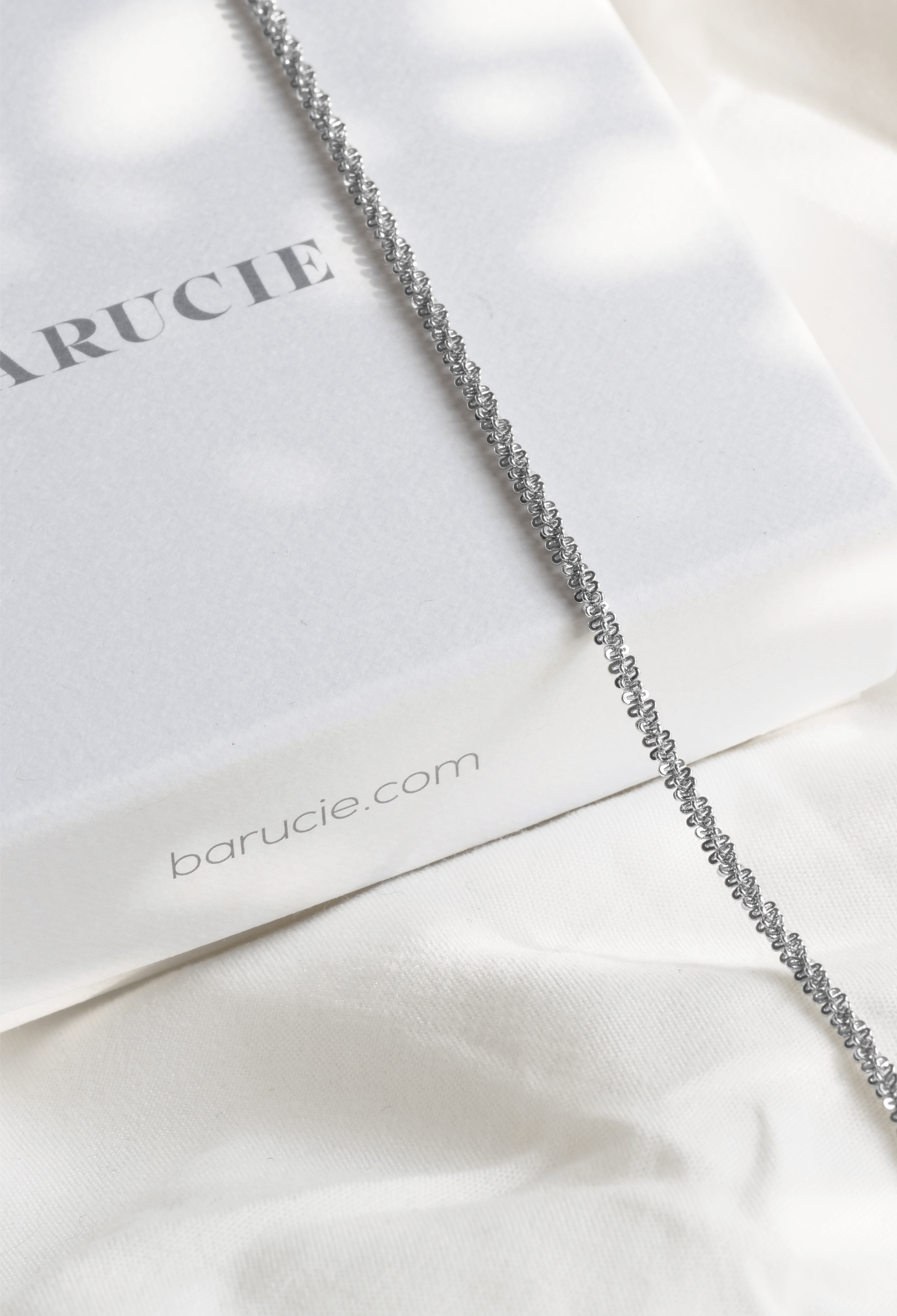 SNOCY SILVER (NECKLACE)