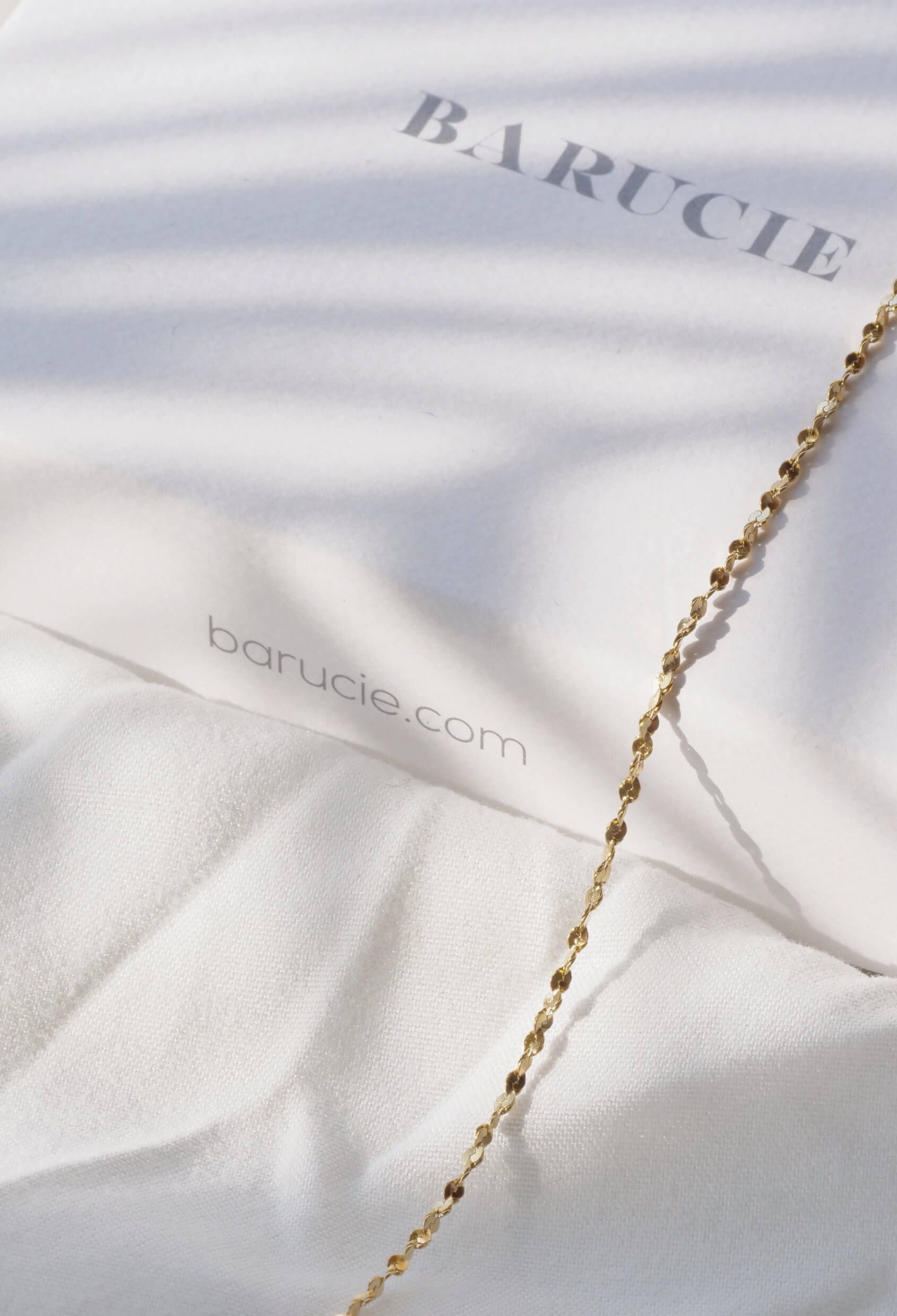 GILTY GOLD (NECKLACE)