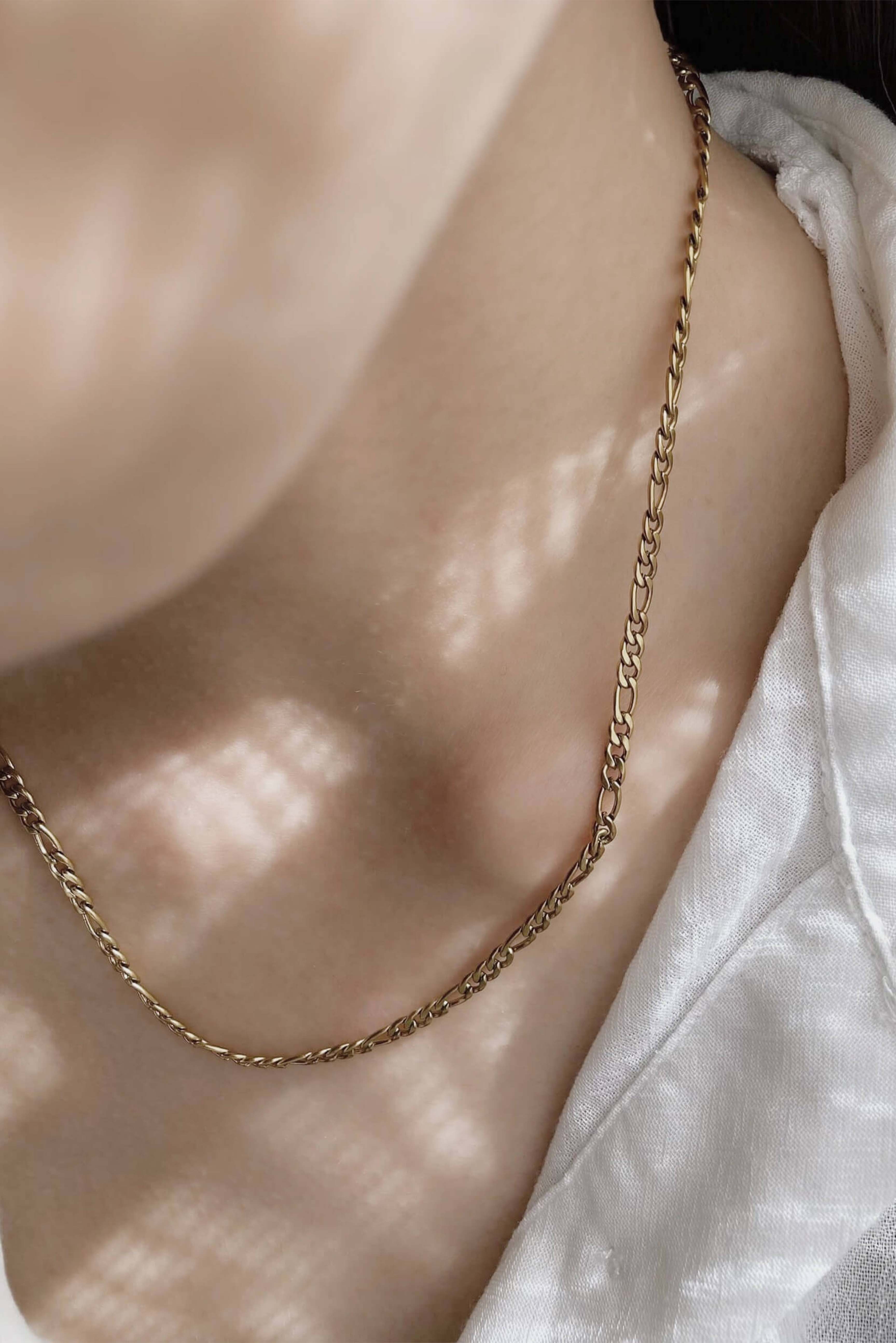CHAINEY (NECKLACE)