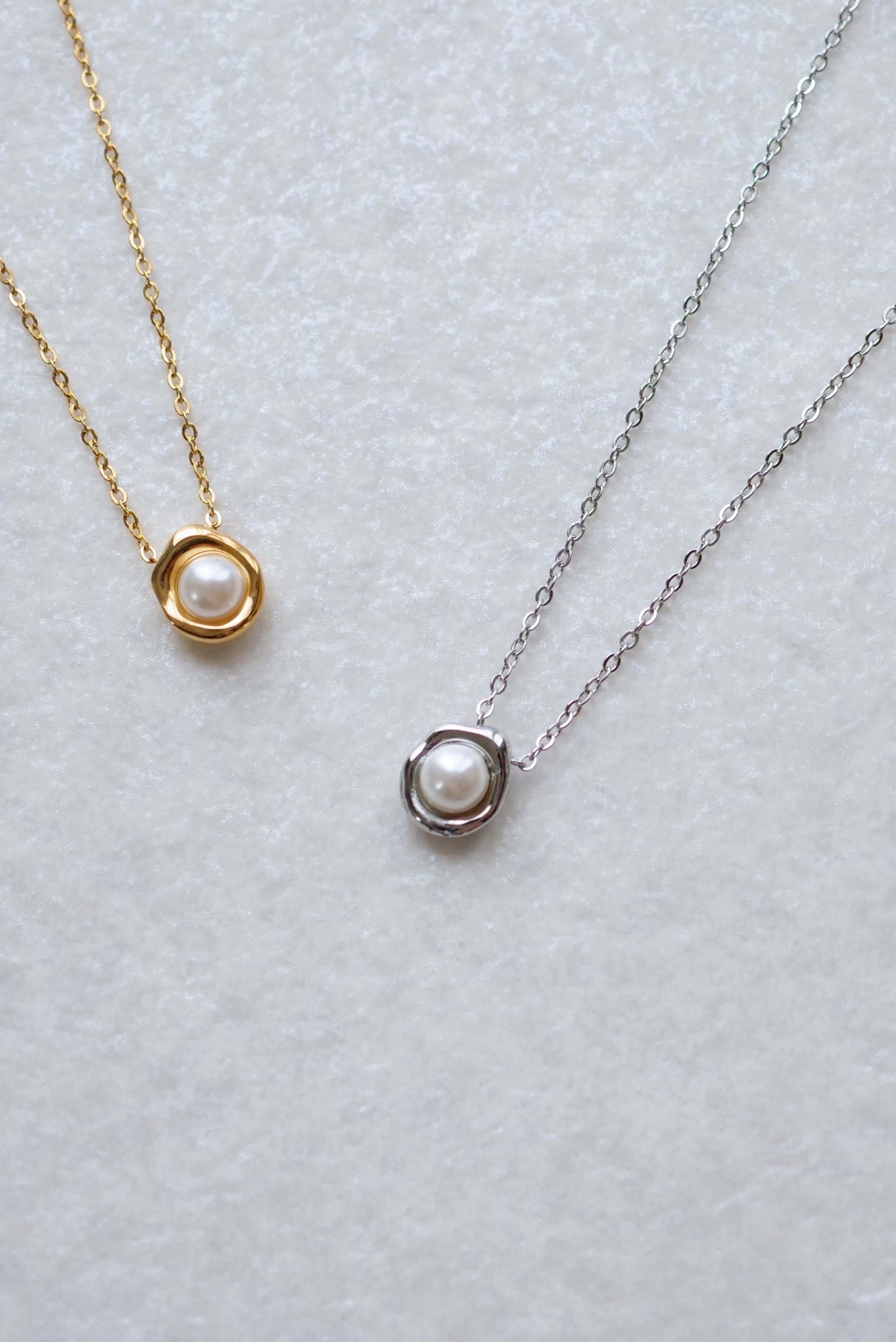 PEARL SILVER (NECKLACE)